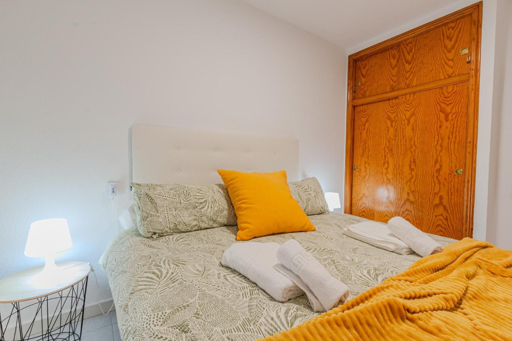 Menabrea Holiday House Near The Beach And Airport Santa Pola Eksteriør bilde